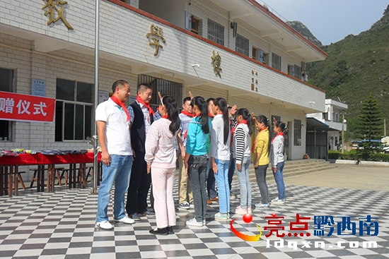 向愛心人士敬禮_1.jpg