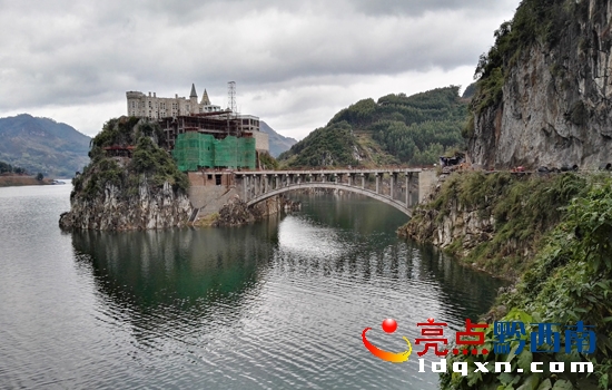 建成的吉隆堡大橋00.jpg