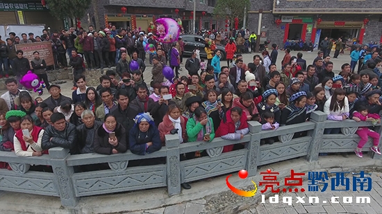 冊(cè)亨高臺(tái)舞獅5.jpg