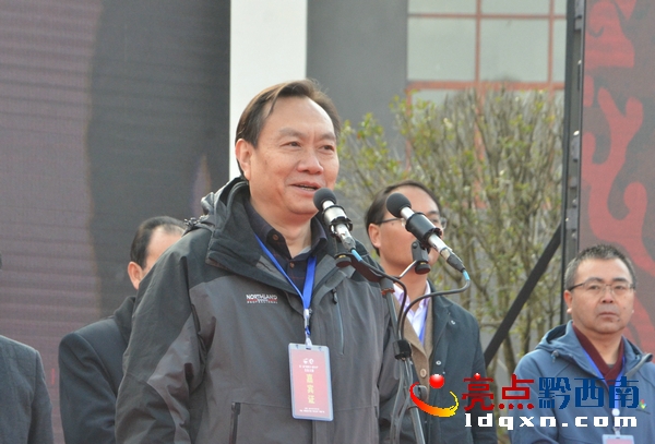 黃健勇.jpg