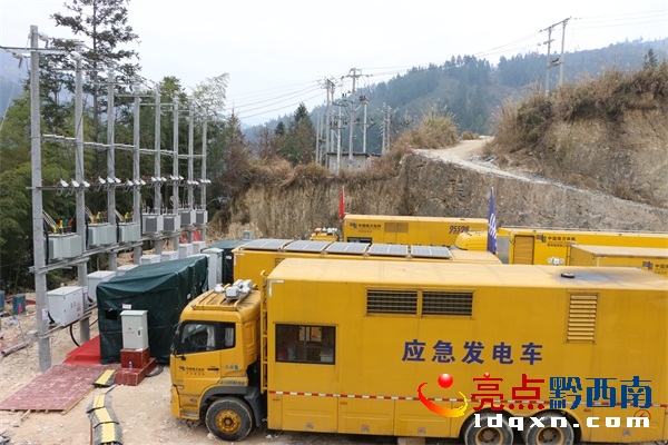 春晚保供電現(xiàn)場(盧關文 攝).JPG